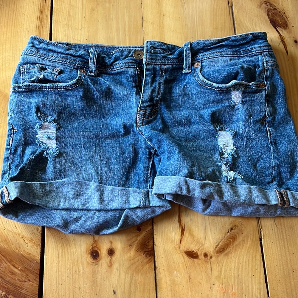 Aeropostale size 4 Boyfriend Shorts